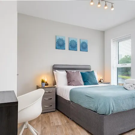 Pluxa Blue Sapphire Luxury Free Parking Free Wifi - Walk Everywhere, Travel, Biz, Leisure Apartment *